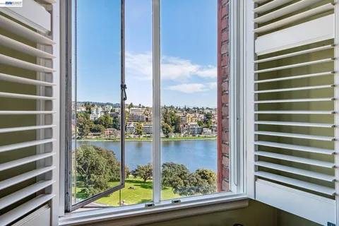 $849,000 | 492 Staten Avenue, Unit 1002, Oakland, CA 94610
