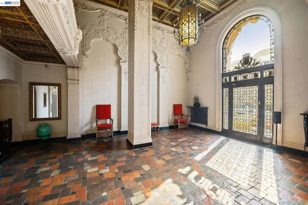 $849,000 | 492 Staten Avenue, Unit 1002, Oakland, CA 94610