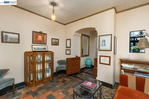 $849,000 | 492 Staten Avenue, Unit 1002, Oakland, CA 94610