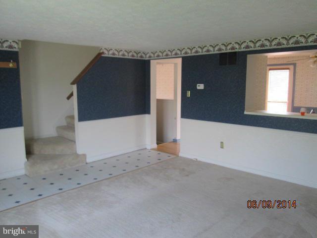 1313 Acorn Ridge Court Edgewood, MD 21040 - Photo 2 of 19 Living Room