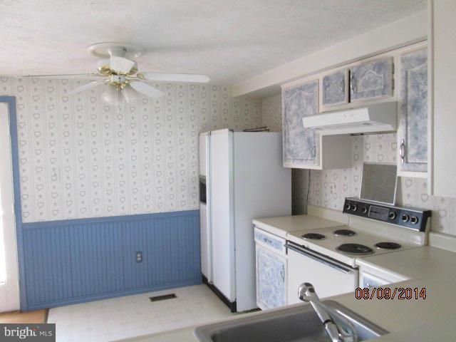 1313 Acorn Ridge Court Edgewood, MD 21040 - Photo 6 of 19 Kitchen