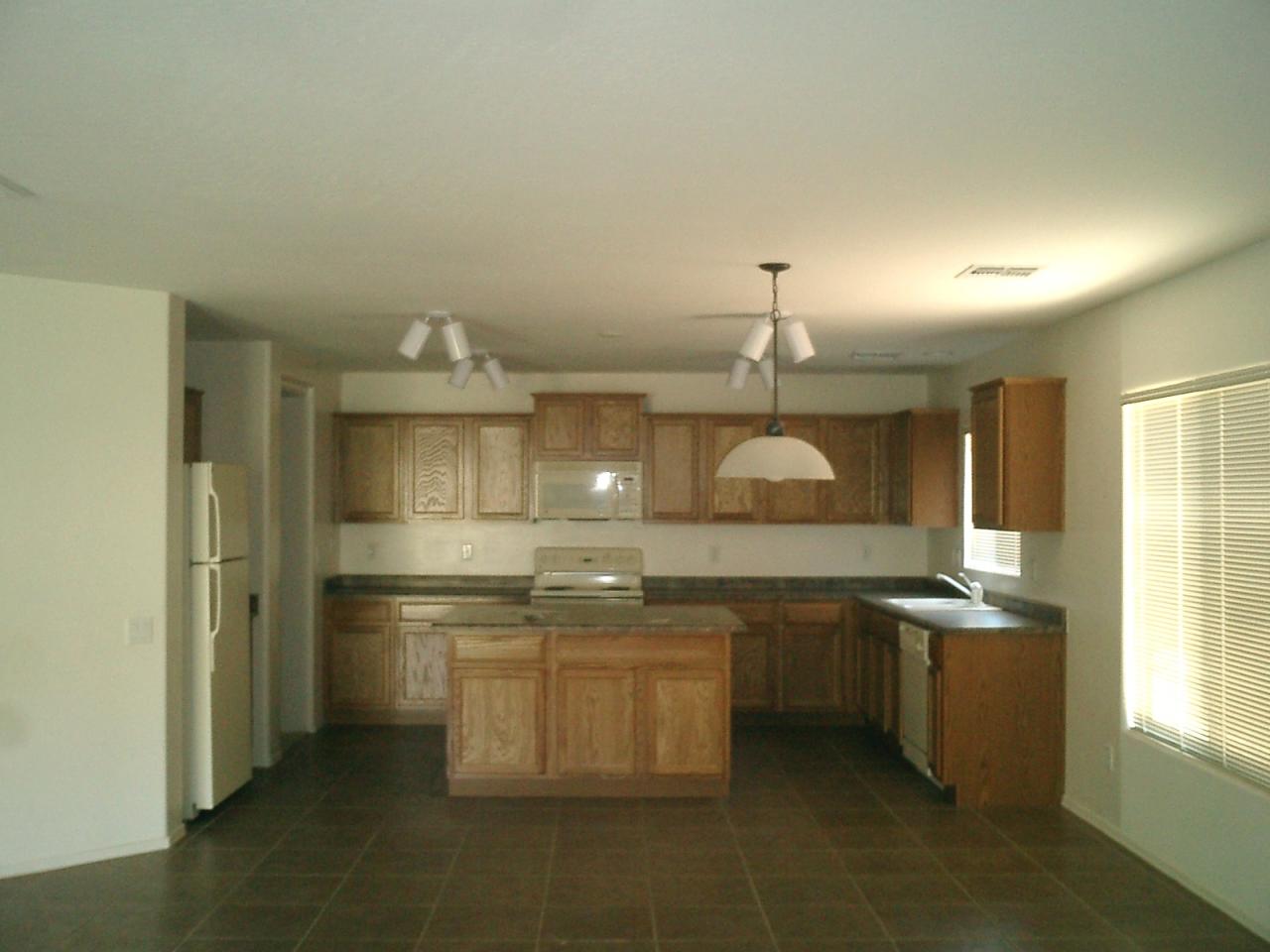 43680 West Cowpath Road Maricopa, AZ 85138 - Photo 2 of 5 Kitchen