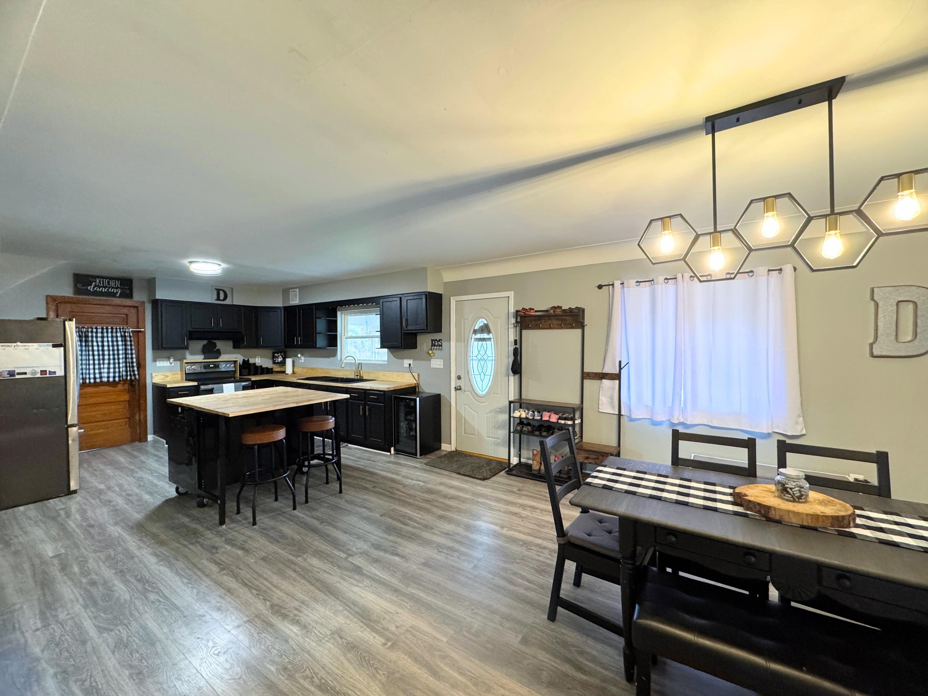 4070 Waltan Road Vassar, MI 48768 - Photo 4 of 50 50172642-db949eaa-a9db-4c3a-b21a-2f4d1c0df614.JPG