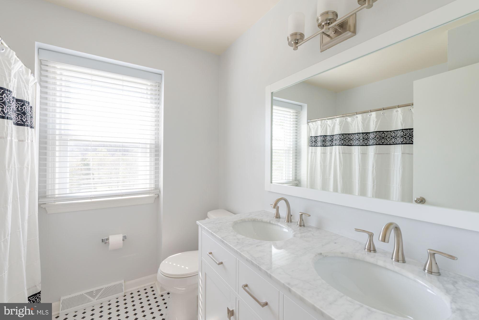 20627 Gleedsville Road Leesburg, VA 20175 - Photo 20 of 28 Bathroom #2