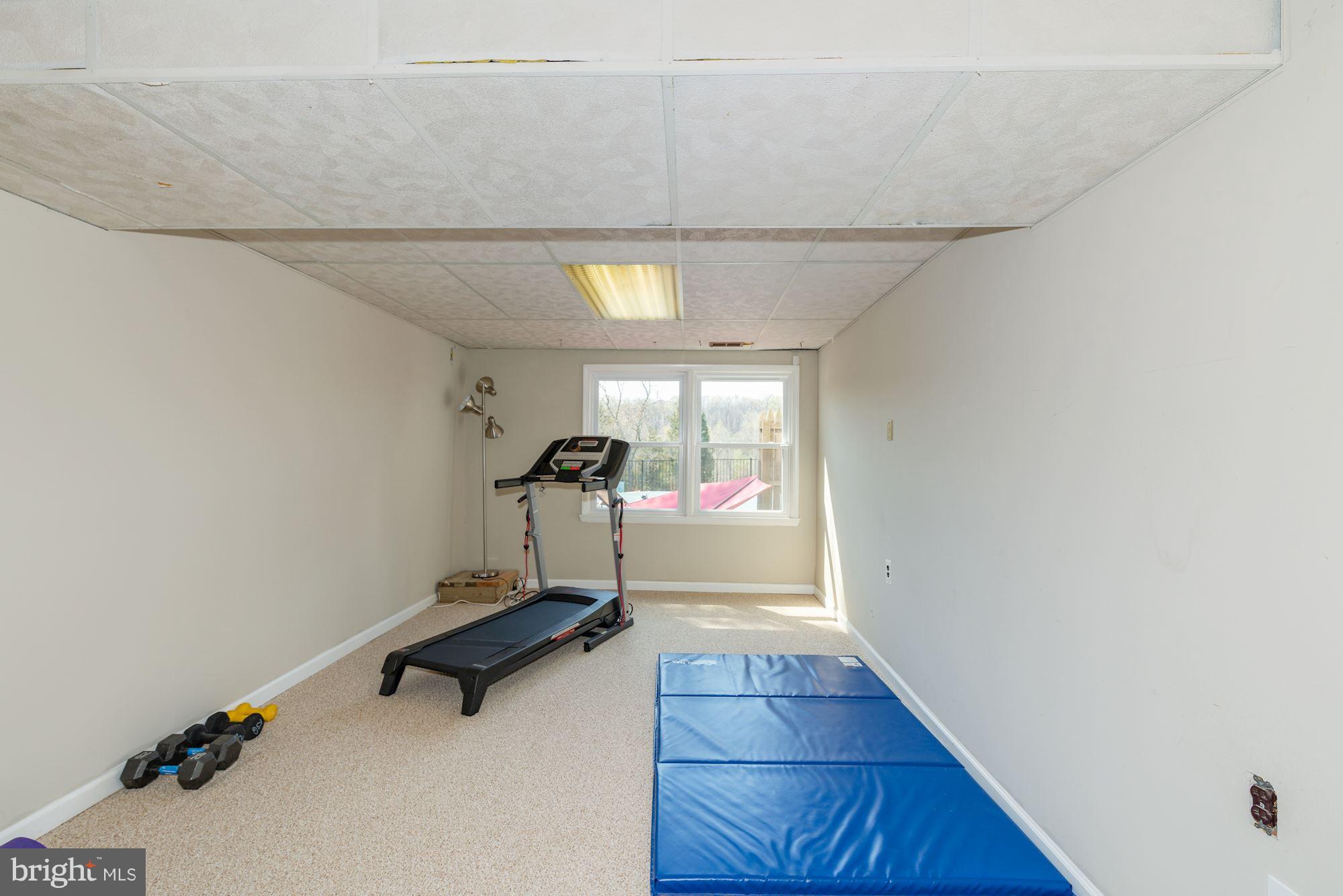 20627 Gleedsville Road Leesburg, VA 20175 - Photo 23 of 28 Space for rooms