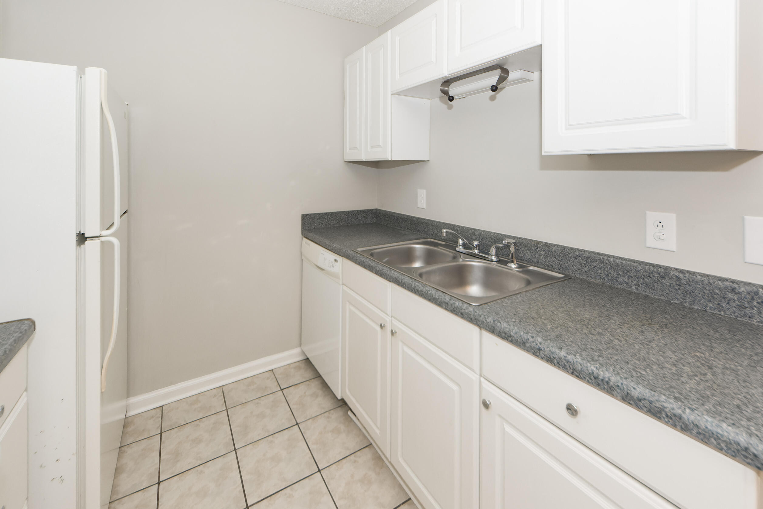 1305 Mathis Ferry Road Mount Pleasant, SC 29464 - Photo 13 of 22 13