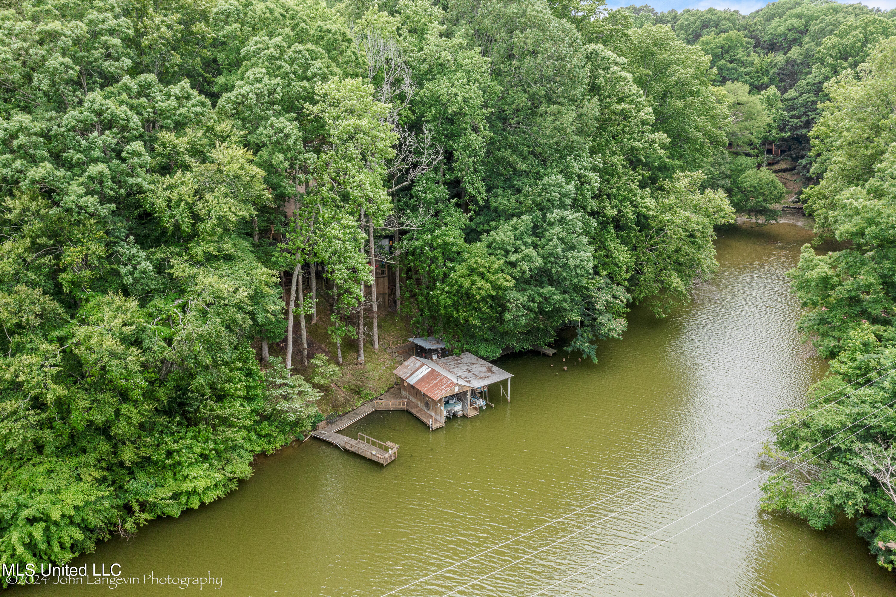 3620 Councils Ford Cove Hernando, MS 38632 - Photo 13 of 28 Aerial View of Dock/Boathouse