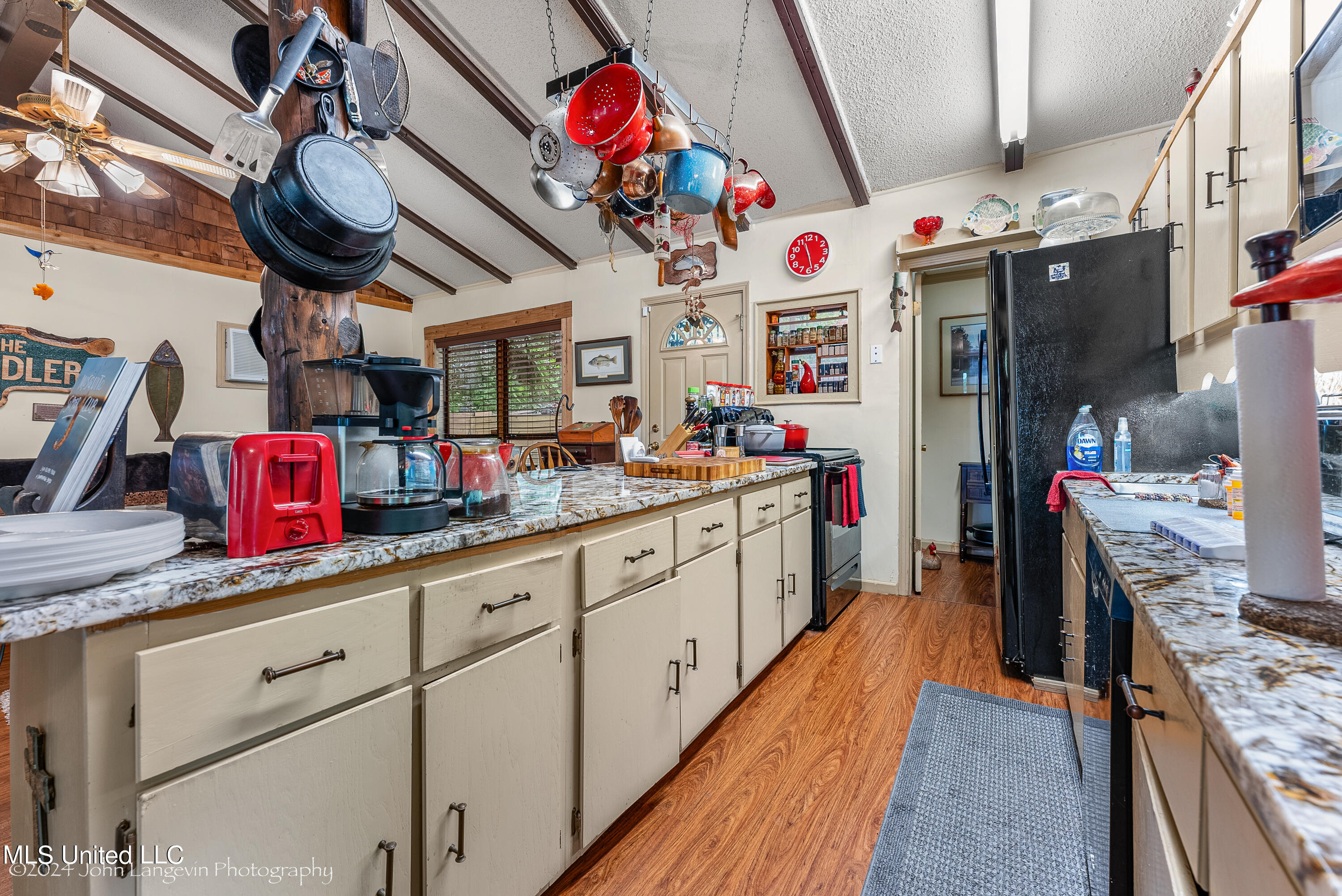 3620 Councils Ford Cove Hernando, MS 38632 - Photo 19 of 28 Kitchen