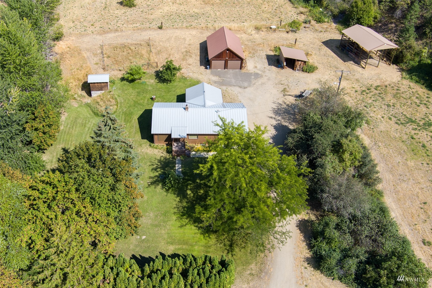 9784 Entiat River Road Entiat, WA 98822 - Photo 3 of 39 Gallery Image 3