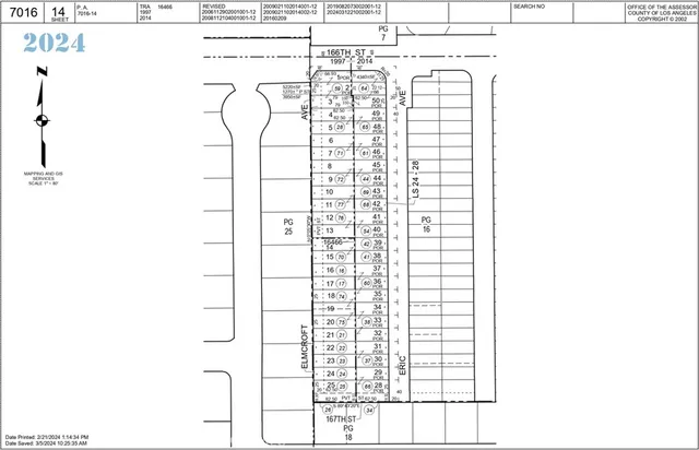a picture of a bathroom with a window