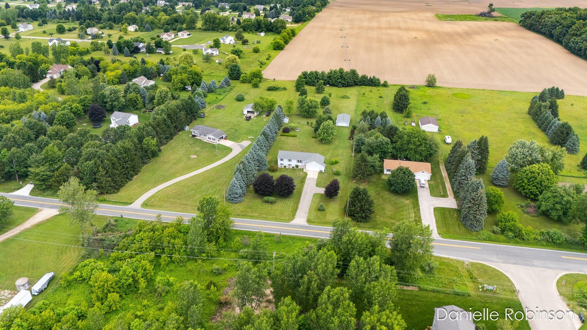 6829 12 Mile Road Northeast Rockford, MI 49341 - Photo 61 of 70 62-WM682912mile-2