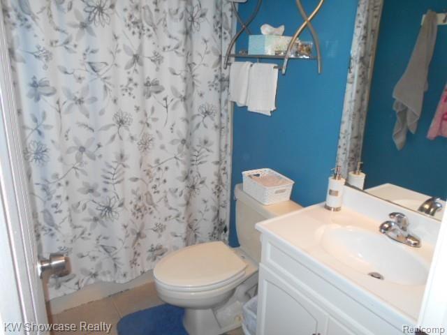 2626 Hessel Avenue Rochester Hills, MI 48307 - Photo 11 of 14