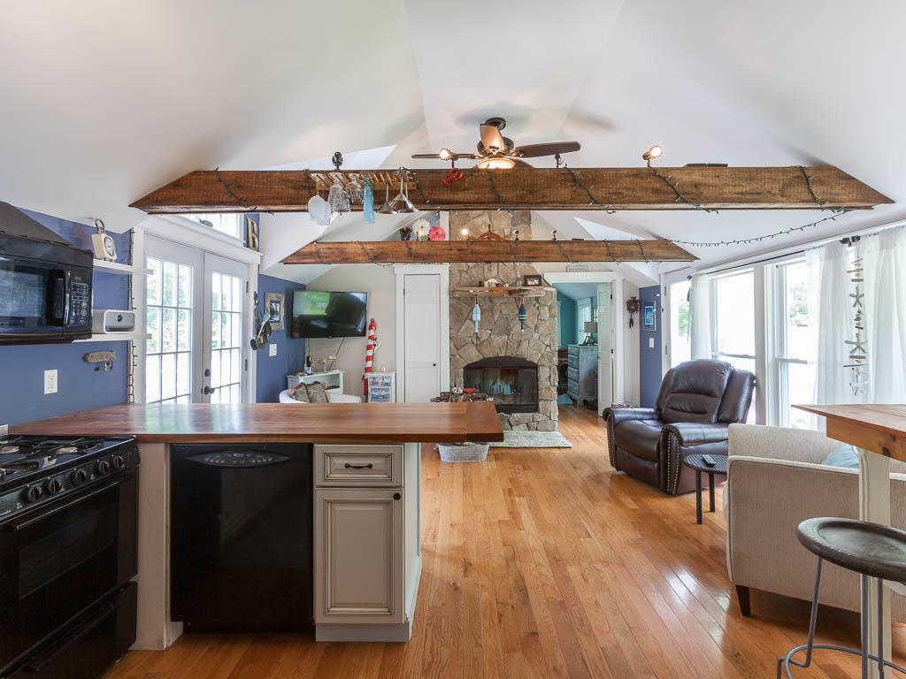 27 Port Road Kennebunk, ME 04043 - Photo 8 of 15 packmaynard_27portrdkennebunk_rs_mls-13
