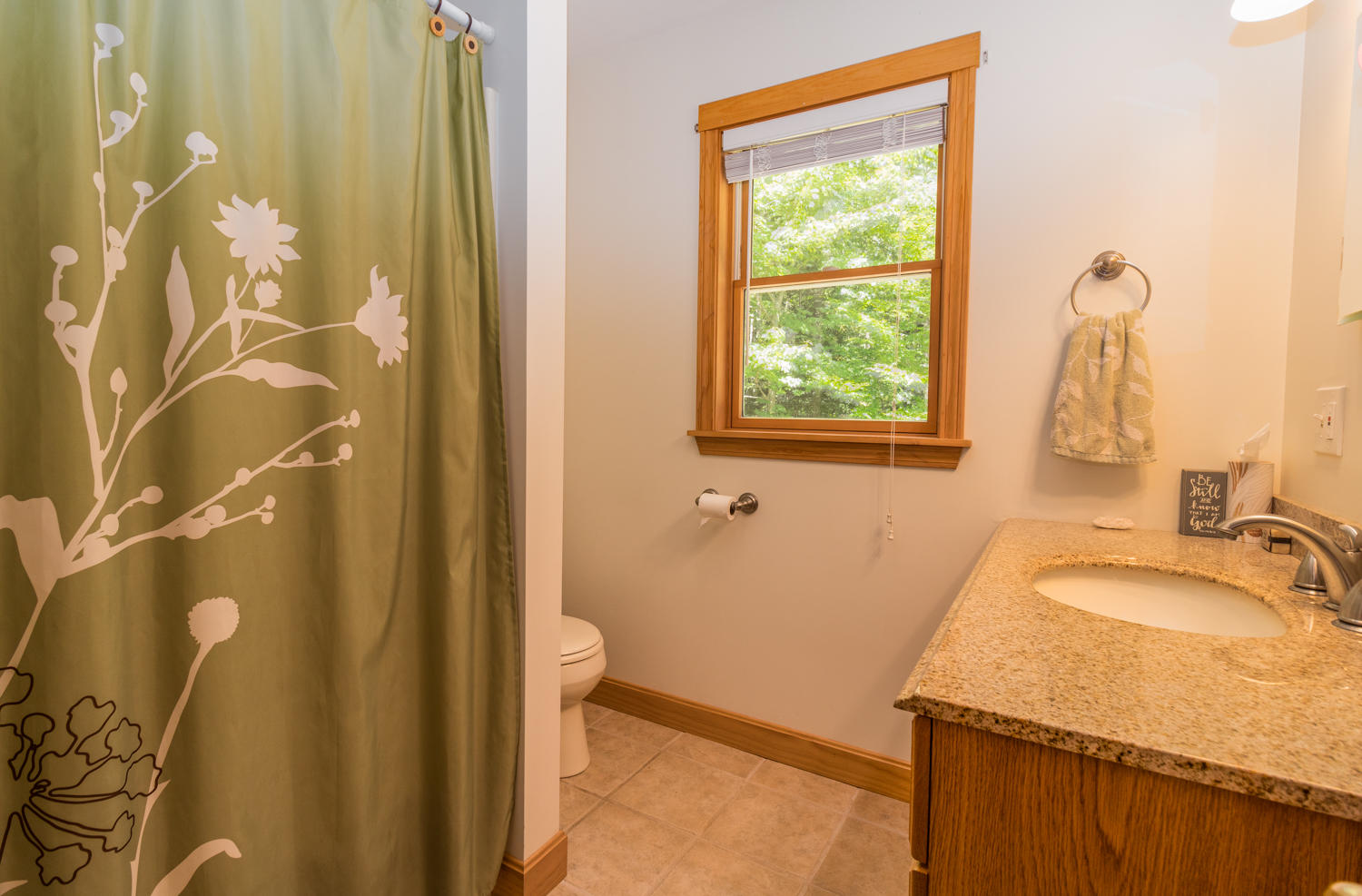 37 Bailey Farm Road Freeport, ME 04032 - Photo 26 of 49 Upstairs Bathroom