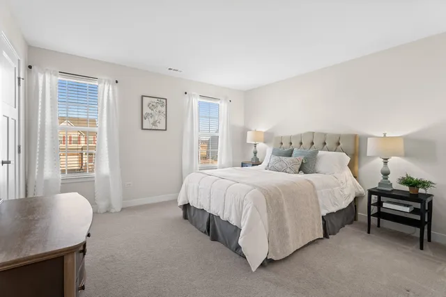 $399,990 | 1053 Sears Circle, Elburn, IL 60119