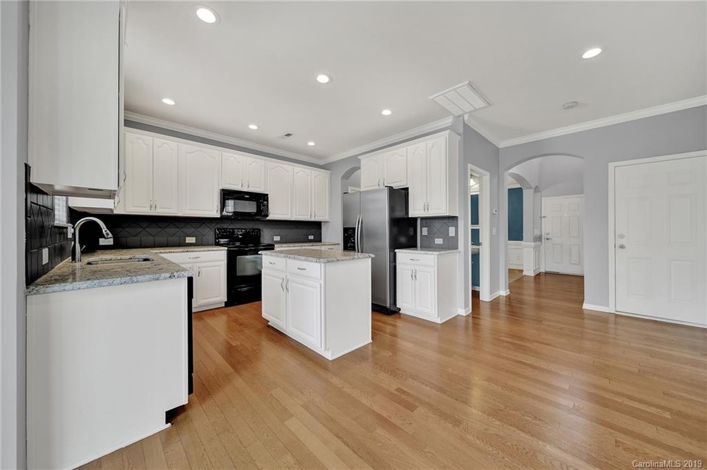 6418 Del Rio Road Charlotte, NC 28277 - Photo 8 of 29 Gallery Image 8