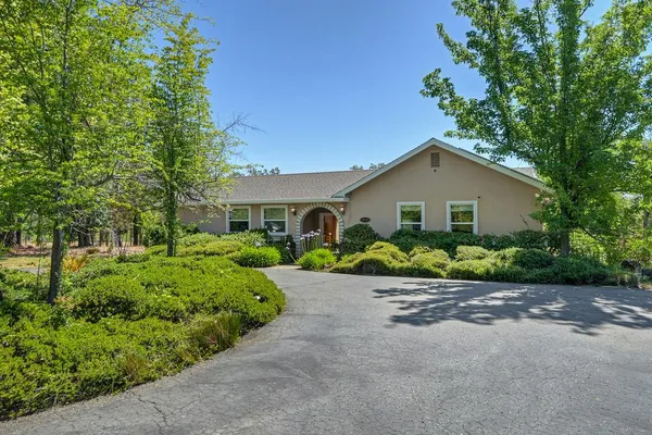 $1,125,000 | 19539 Mountain Lion Road, Grass Valley, CA 95945