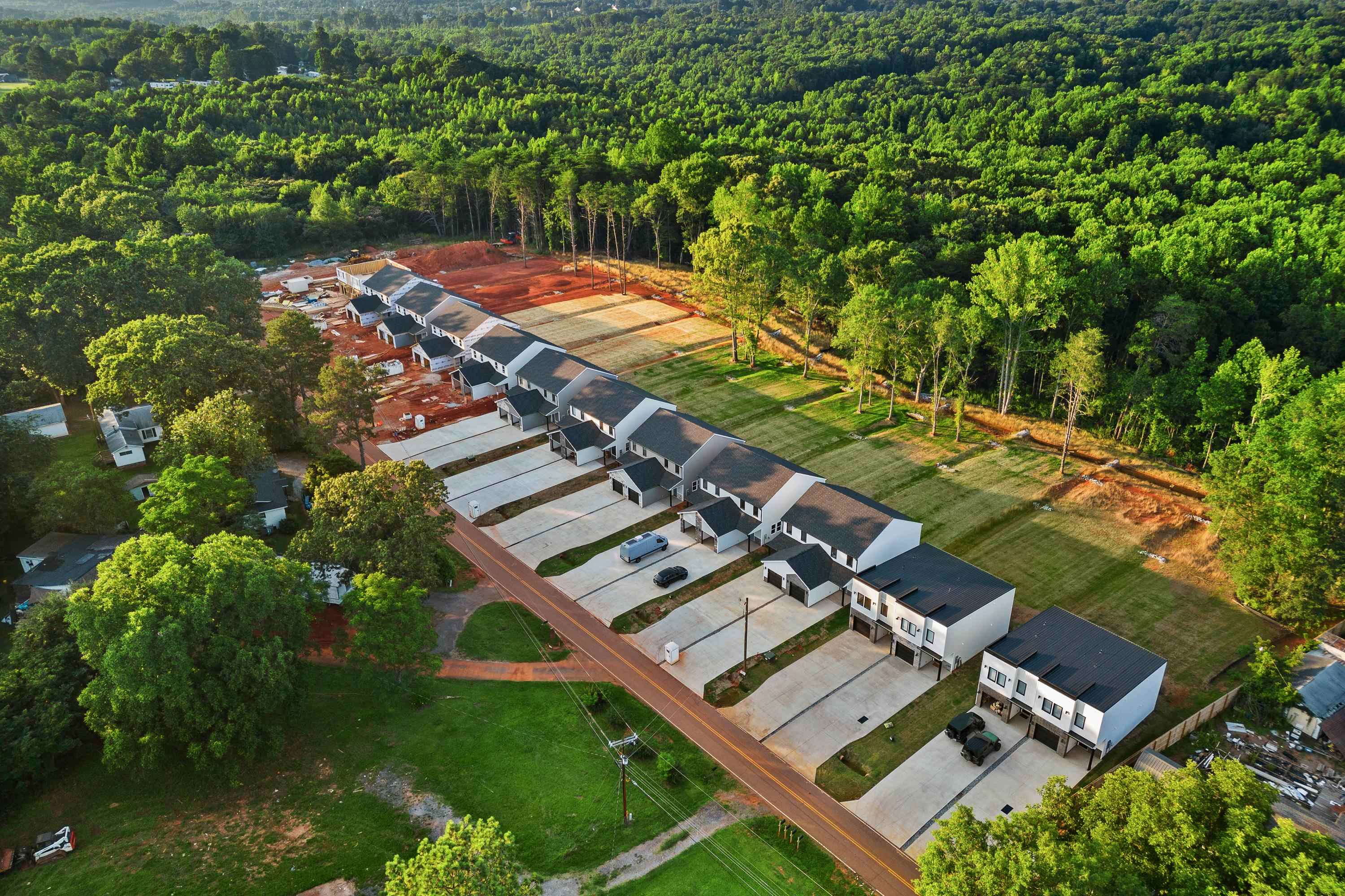 693 Neighborhood Road Wellford, SC 29385 - Photo 35 of 35 Gallery Image 35