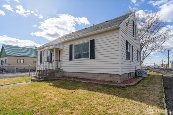 $239,000 | 106 South 2nd Street, Odessa, WA 99159