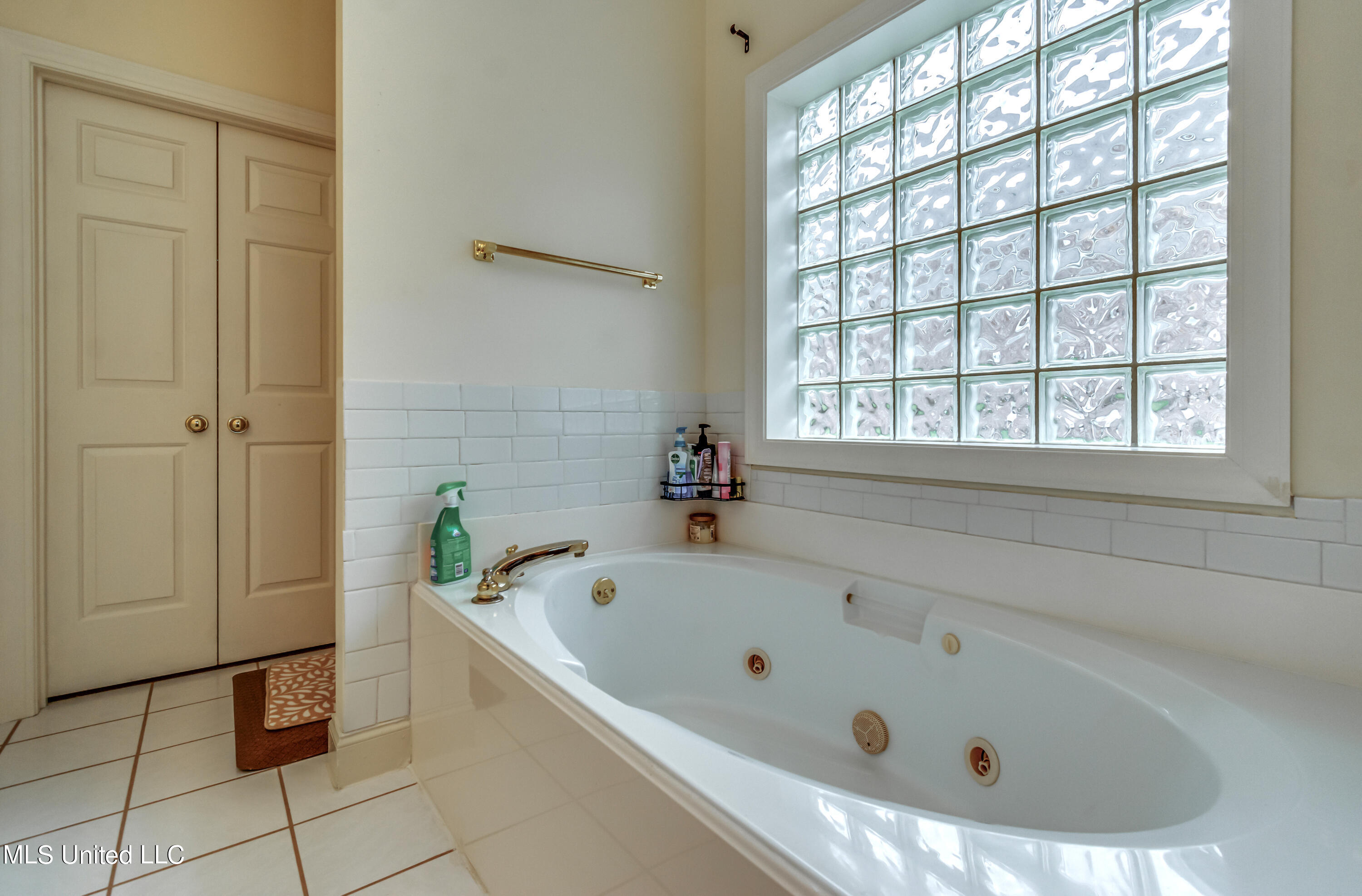 714 Danforth Drive Madison, MS 39110 - Photo 24 of 74 714 Danforth Dr-37