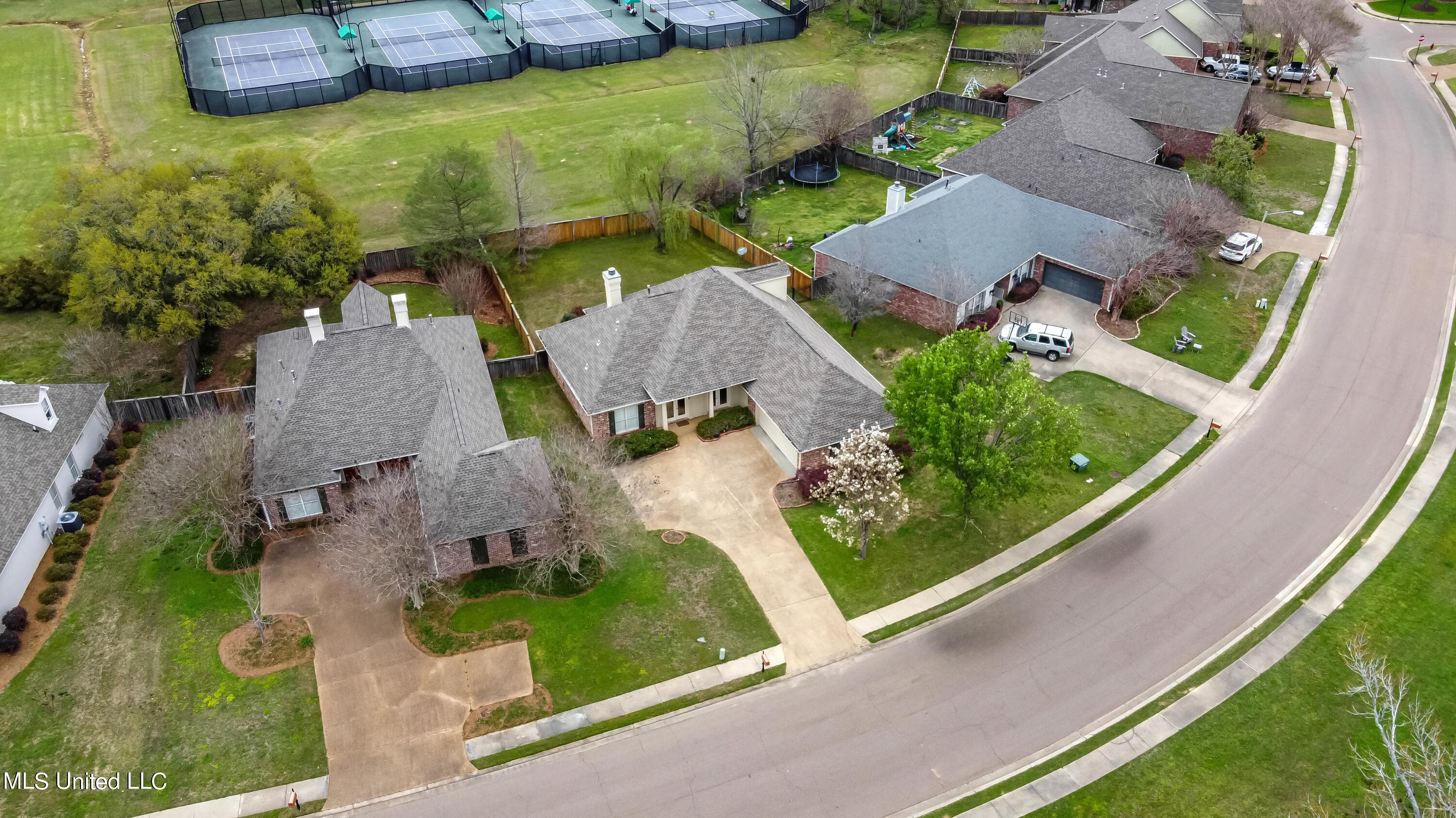 714 Danforth Drive Madison, MS 39110 - Photo 56 of 74 714 Danforth Dr drone-2