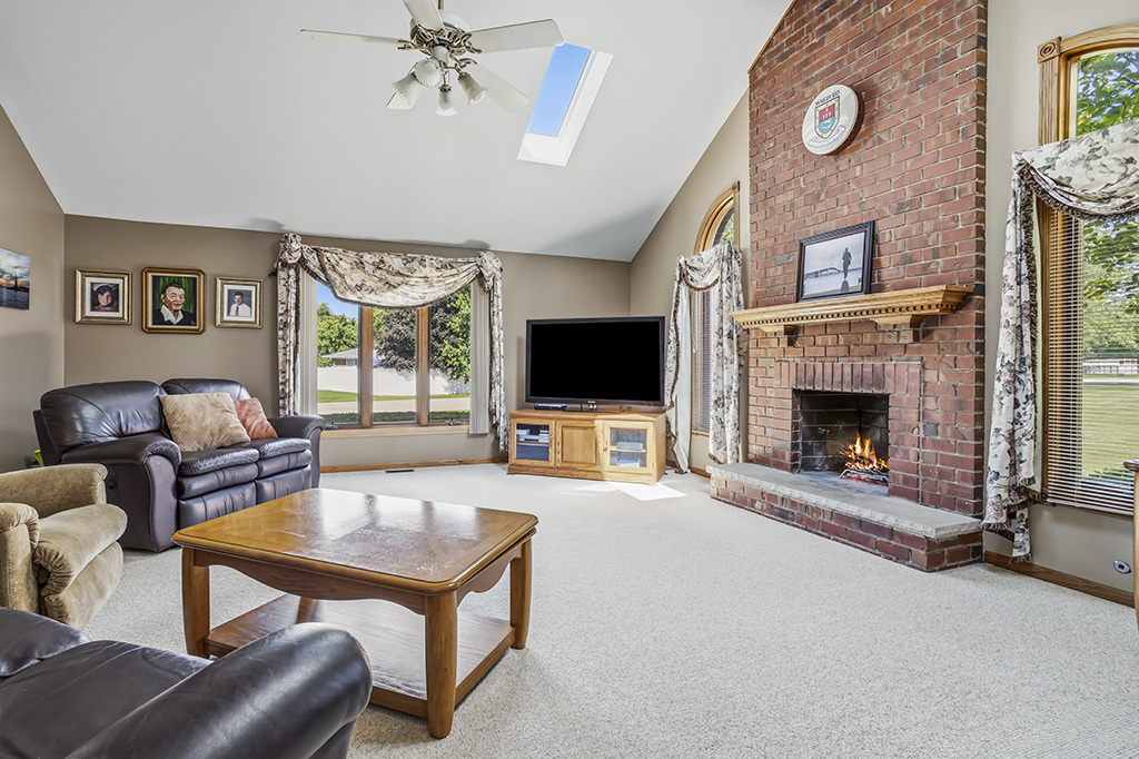 705 Ridgefield Road New Lenox, IL 60451 - Photo 12 of 35