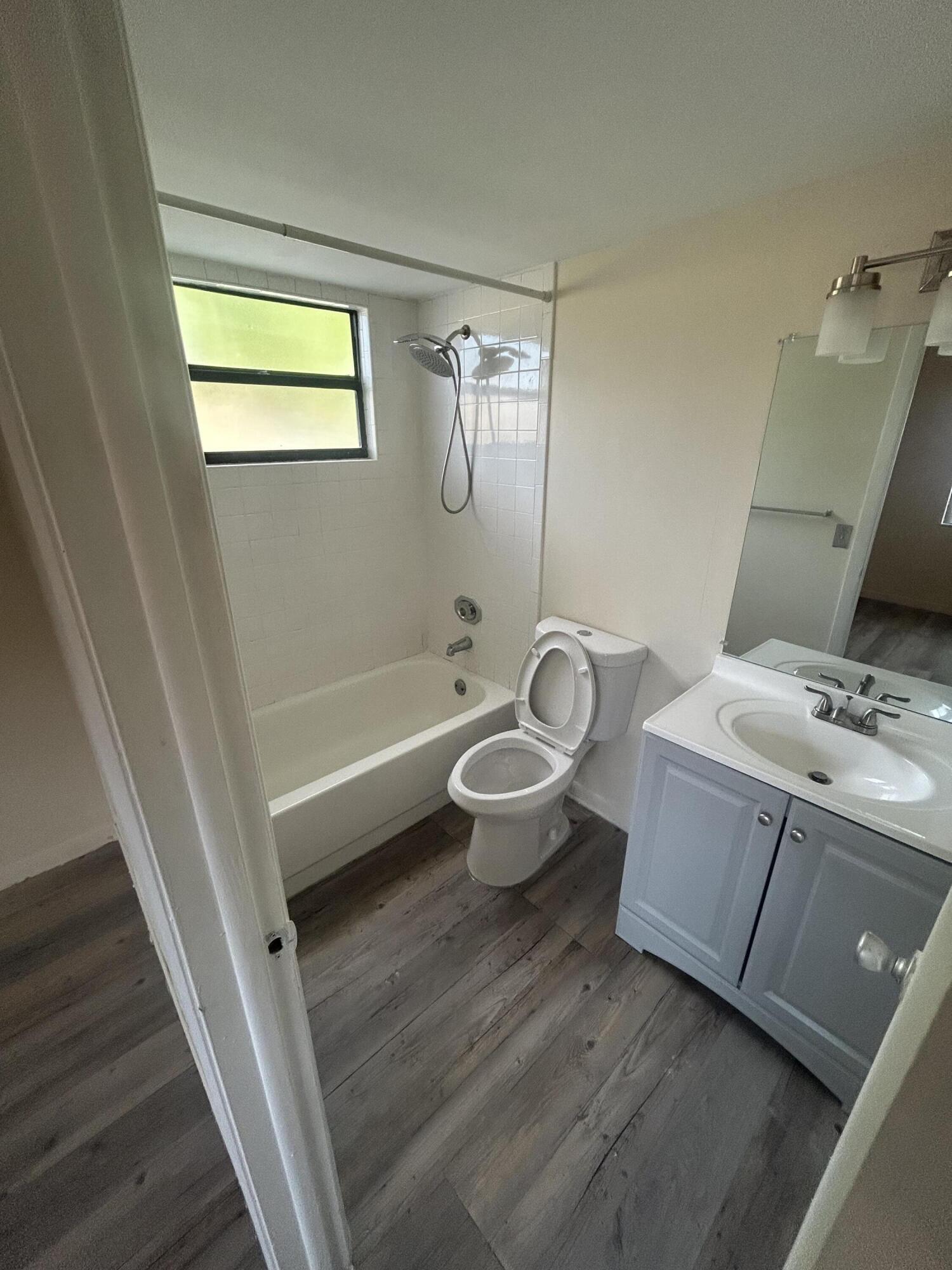 3252 Foxcroft Road, Unit 201 Miramar, FL 33025 - Photo 17 of 18 Bathroom