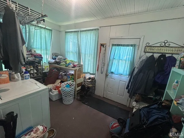 $87,900 | 3 Pond Street, Freelandville, IN 47535