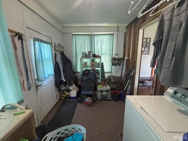 $87,900 | 3 Pond Street, Freelandville, IN 47535