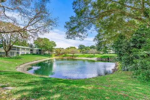 $79,900 | 22 Westgate Lane, Unit 22H, Boynton Beach, FL 33436