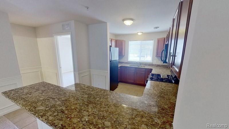 1213 Ann Arbor Road Plymouth, MI 48170 - Photo 4 of 4