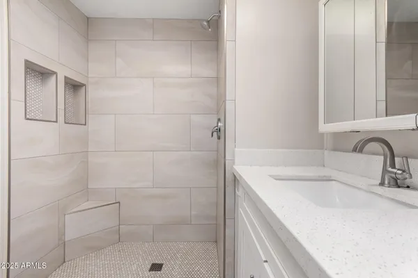 $39,900 | 2650 West Union Hills Drive, Unit 350, Phoenix, AZ 85027