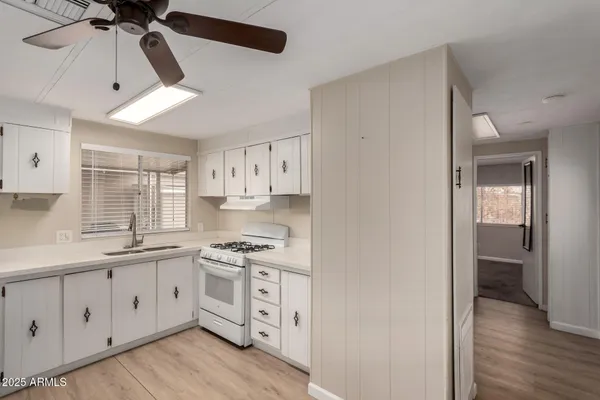$39,900 | 2650 West Union Hills Drive, Unit 350, Phoenix, AZ 85027