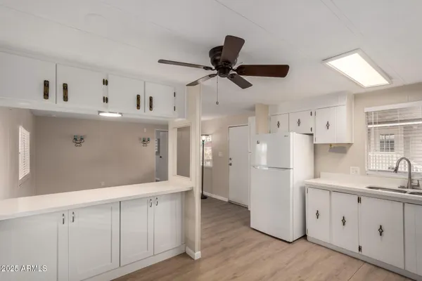 $39,900 | 2650 West Union Hills Drive, Unit 350, Phoenix, AZ 85027