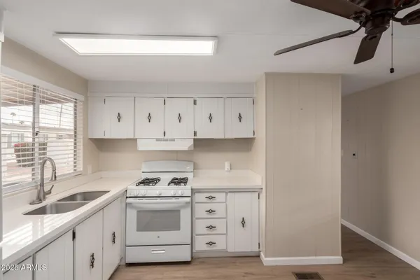 $39,900 | 2650 West Union Hills Drive, Unit 350, Phoenix, AZ 85027