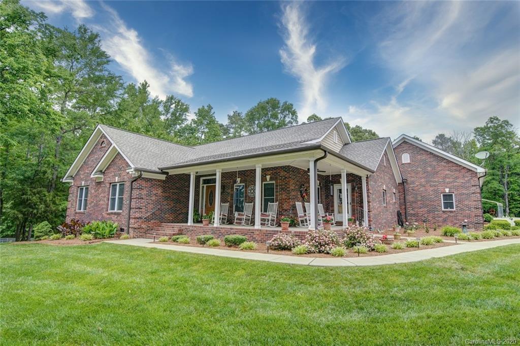 5830 Mingus Road Charlotte, NC 28216 - Photo 1 of 45 Gallery Image 1