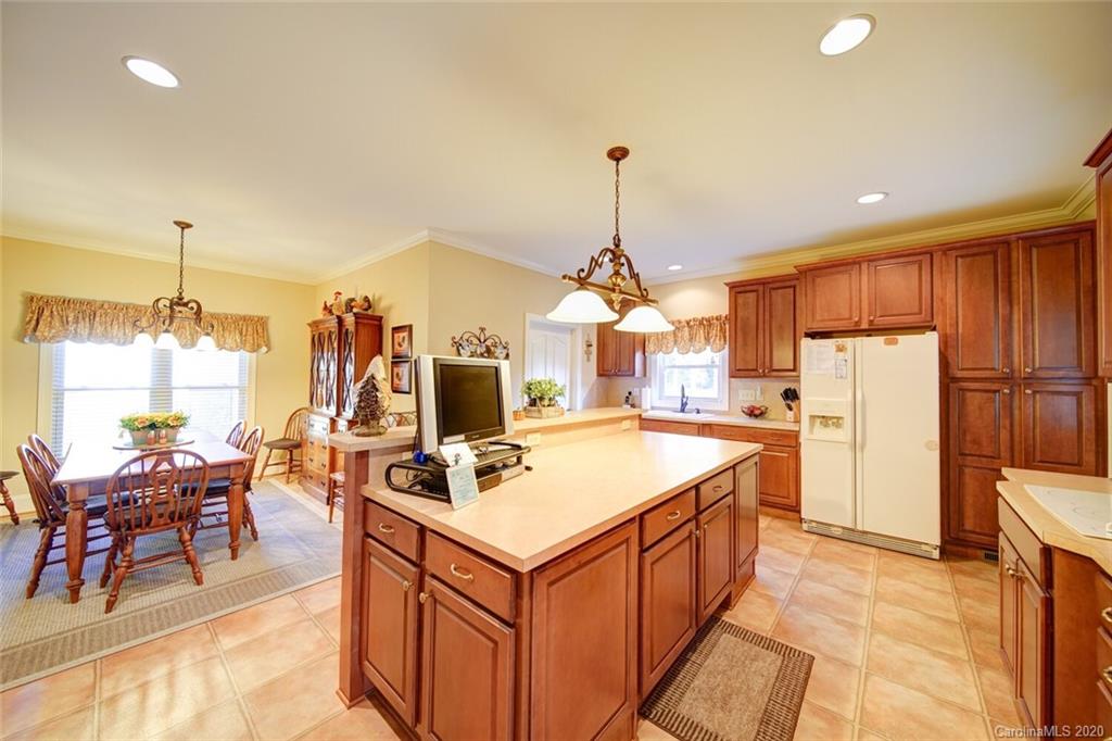 5830 Mingus Road Charlotte, NC 28216 - Photo 23 of 45 Gallery Image 23