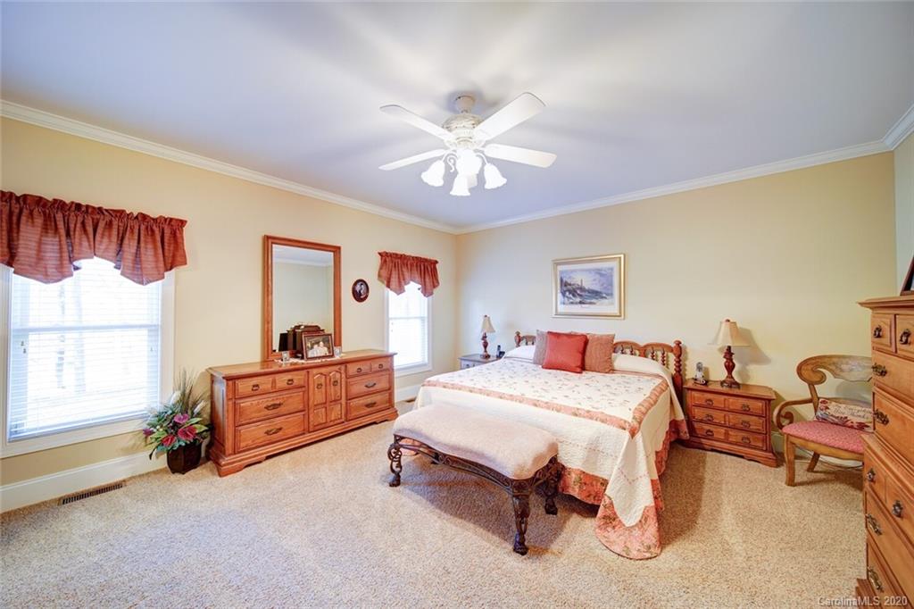 5830 Mingus Road Charlotte, NC 28216 - Photo 31 of 45 Gallery Image 31