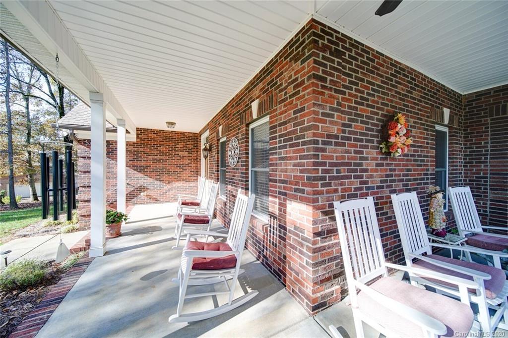 5830 Mingus Road Charlotte, NC 28216 - Photo 5 of 45 Gallery Image 5
