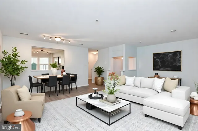 $425,000 | 6118 Starburn Path, Columbia, MD 21045