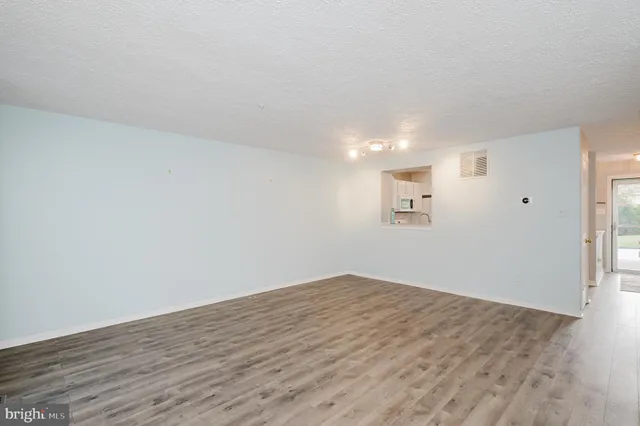 $425,000 | 6118 Starburn Path, Columbia, MD 21045