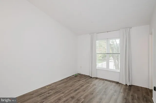 $425,000 | 6118 Starburn Path, Columbia, MD 21045