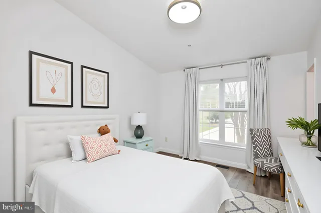 $425,000 | 6118 Starburn Path, Columbia, MD 21045