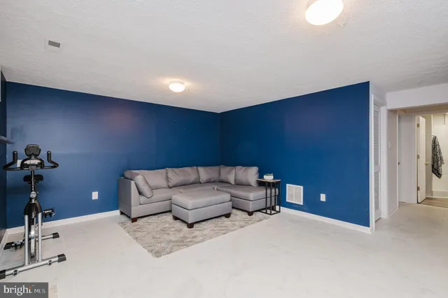 $425,000 | 6118 Starburn Path, Columbia, MD 21045