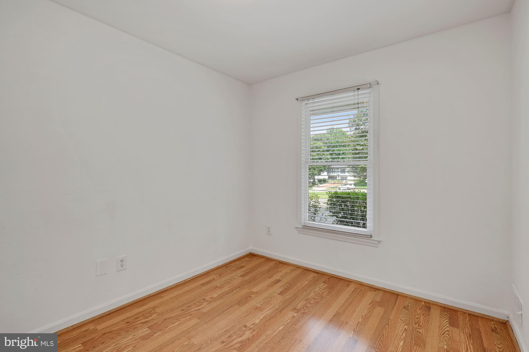 7260 Linden Tree Lane Springfield, VA 22152 - Photo 14 of 31 Dining room