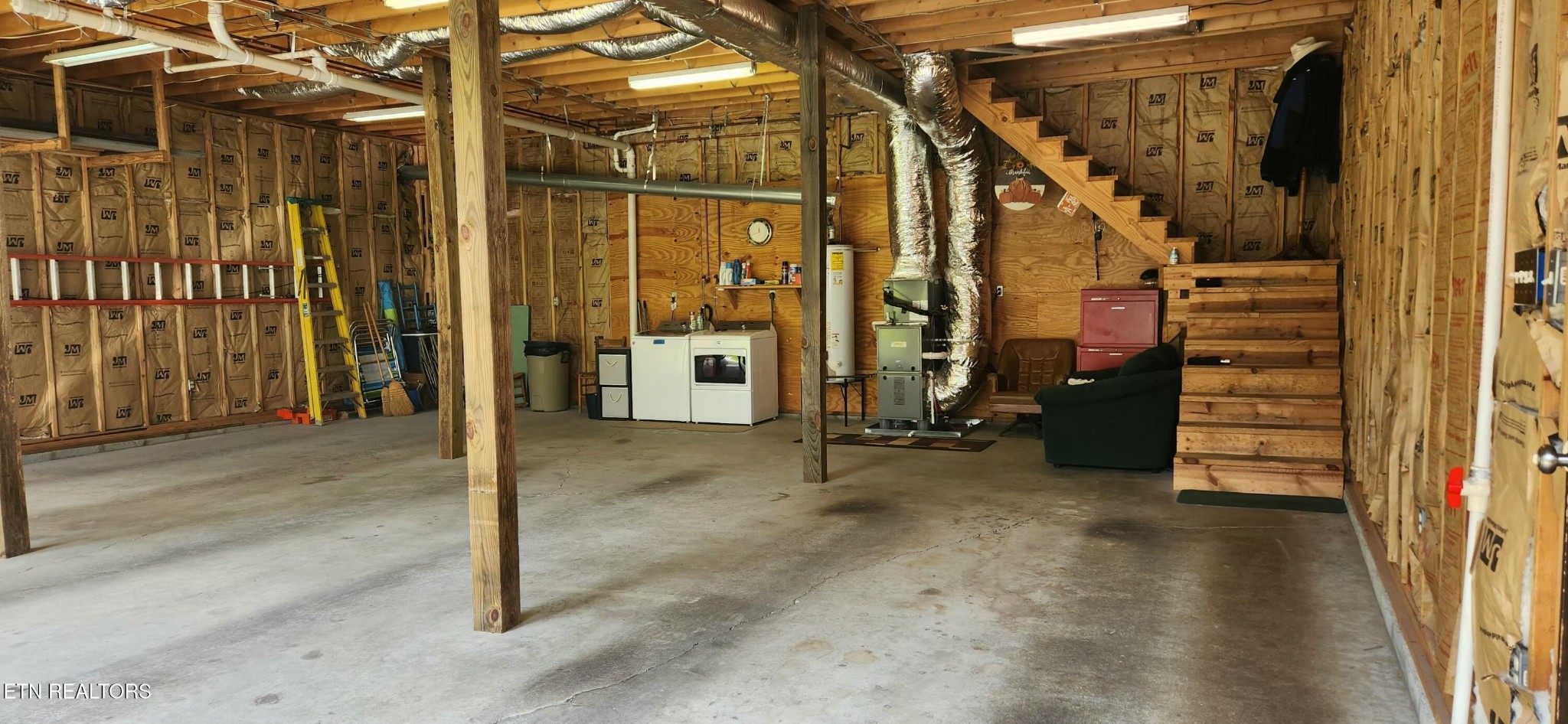 11121 McKinney Road Mascot, TN 37806 - Photo 17 of 23