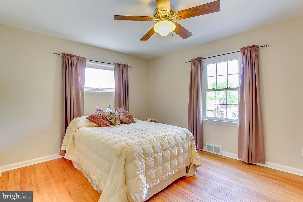 2185 Fineview Road York, PA 17406 - Photo 12 of 25 Gallery Image 12
