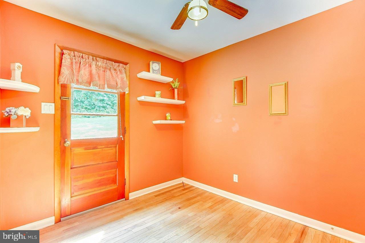 2185 Fineview Road York, PA 17406 - Photo 10 of 25 Gallery Image 10