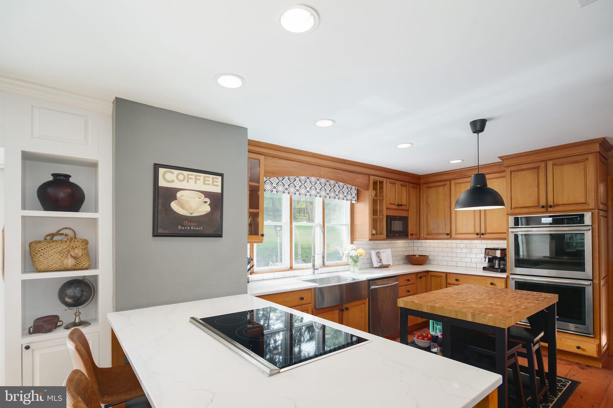 3112 Mill Road Doylestown, PA 18902 - Photo 4 of 57