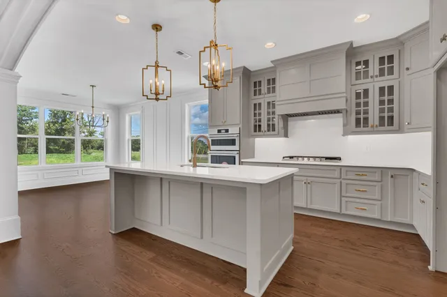 $1,074,900 | 7106 Denton Drive, Bell Buckle, TN 37020